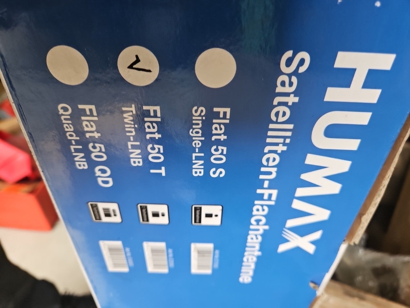 Humax  Flat50 Sat Flachantenne E2550 Satelliten-Flachantenne Neu/ovp Twin LNB