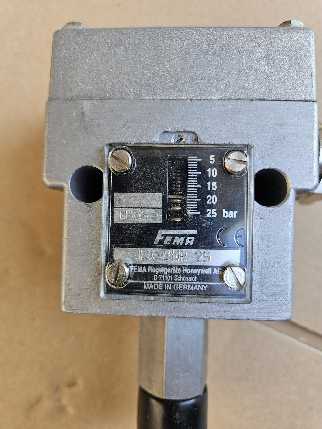 1 x HONEYWELL FEMA EX-DWR25 FIXED PRESSURE SWITCH, 4-25 BAR, Neu Unbenutzt New 