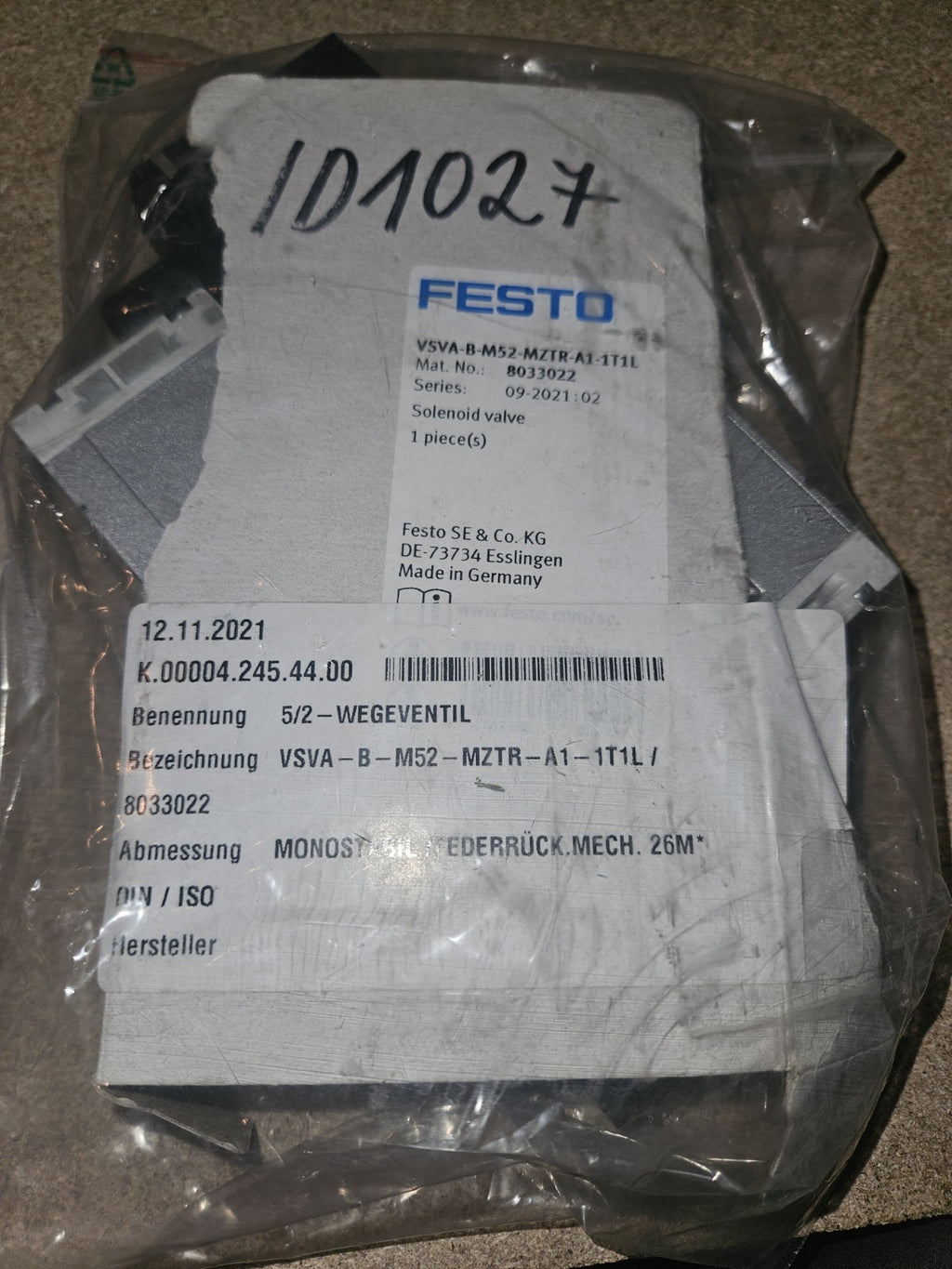FESTO VSVA-B-M52-MZTR-A1-1T1L 8033022, Solenoid Valve, Neu New Unused sealed