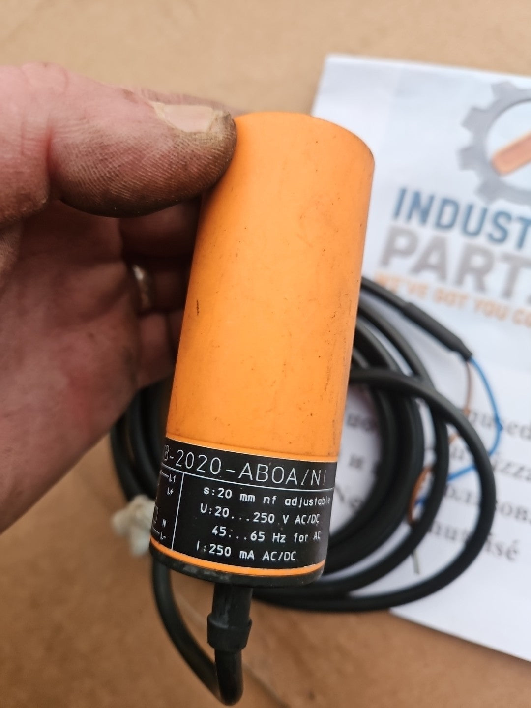 IFM Efector KB0025 KB-2020-ABOA/NI kapazitiver SENSOR NEU/new Unused Unbenutzt