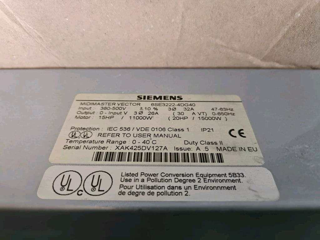 SIEMENS 6SE3222-4DG40 MIDIMASTER VECTOR 15HP / 11 kW Fully Working Condition