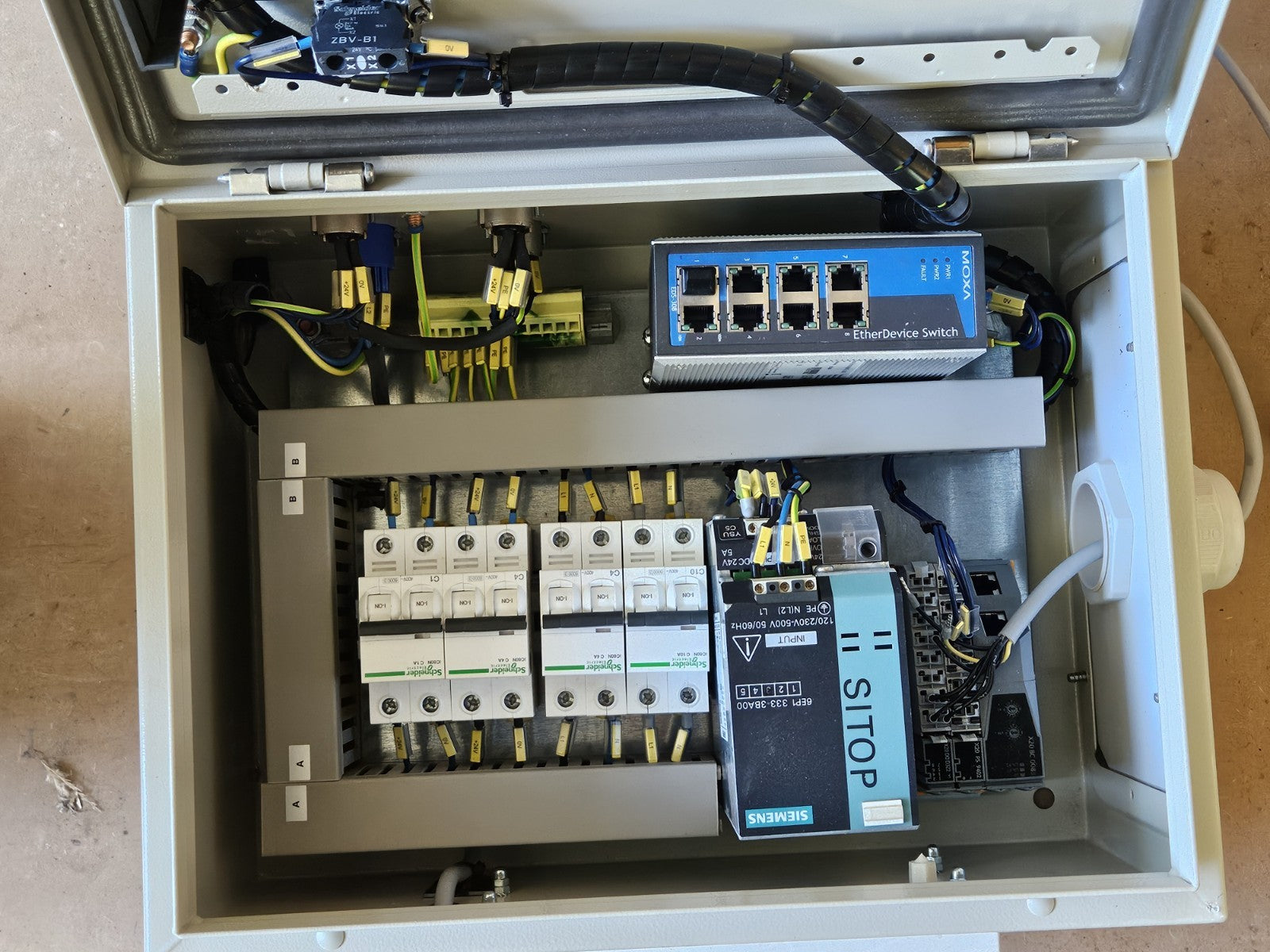 Biion Industrial Control Panel Enclosure | Siemens SITOP 24V, Moxa EDS-308, B&R 