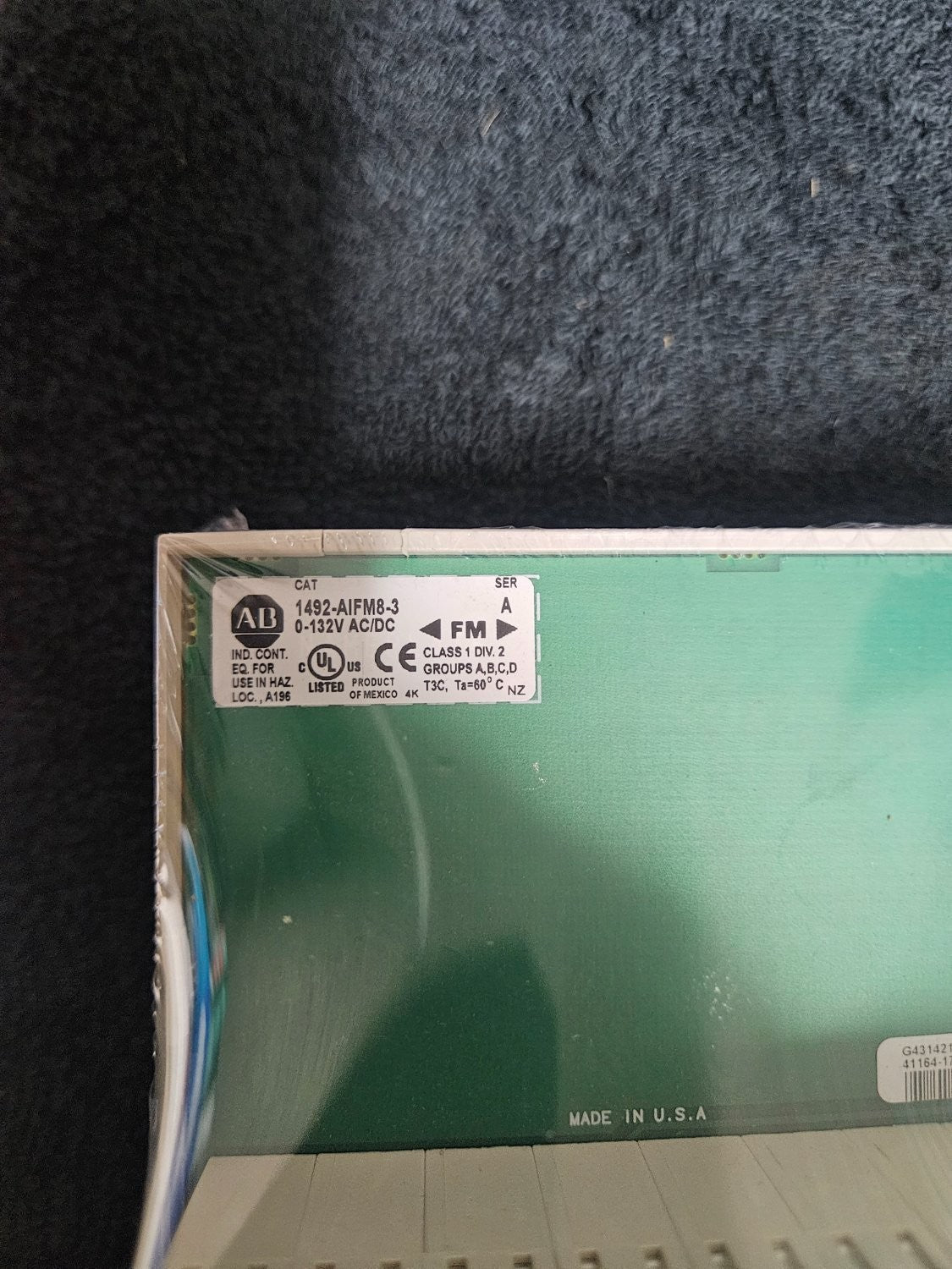 Allen-Bradley 1492-AIFM8-3 Plc I/O Module Green Plastic