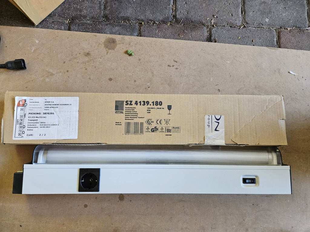 Rittal SZ4139.180 Standardleuchte Schaltschrank 230V 18W  IP20  -unused/OVP-