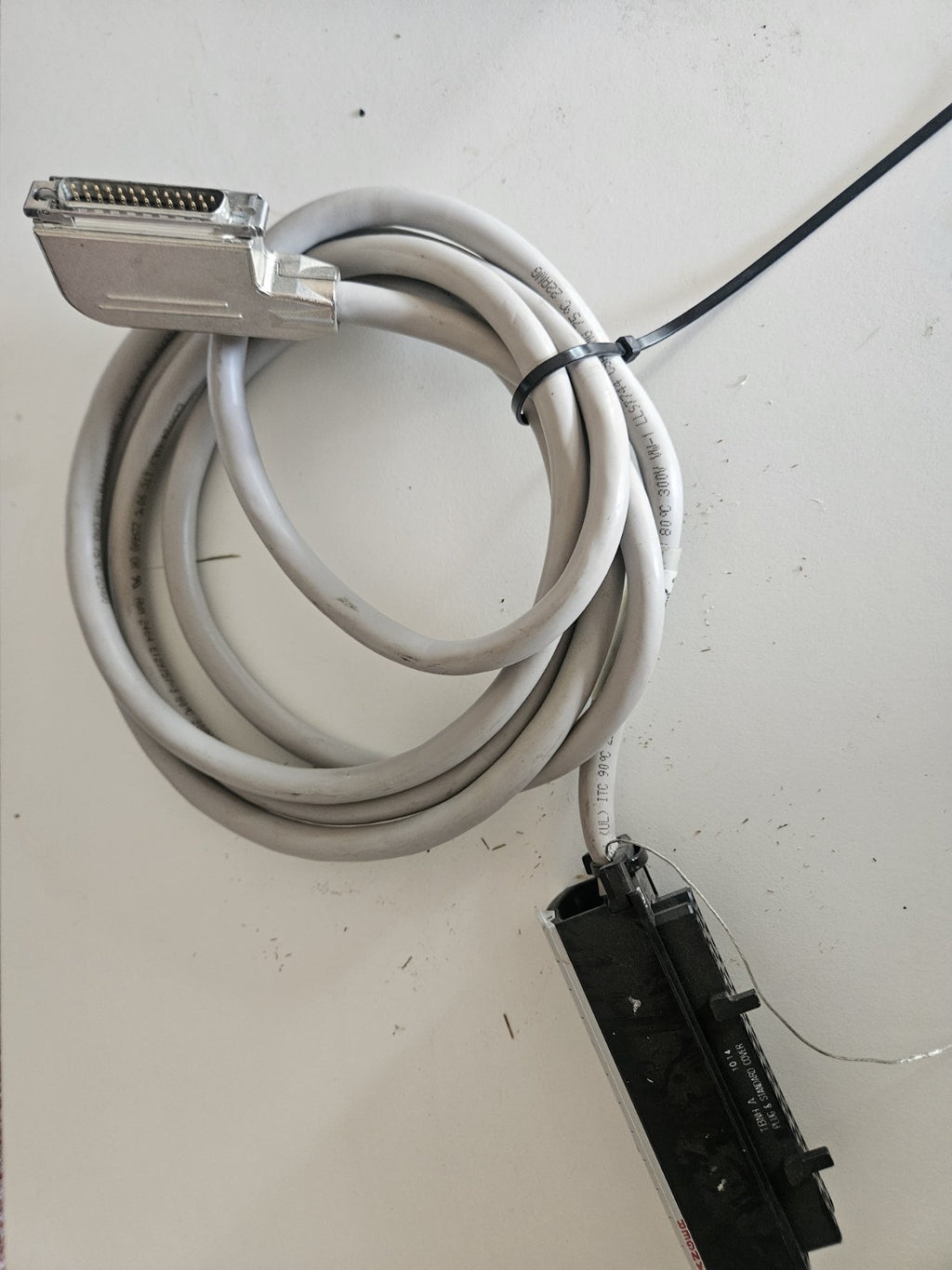 Allen-Bradley 1492-ACABLE025WB PLC Wiring Cable – Pre-Wired Interface Module 