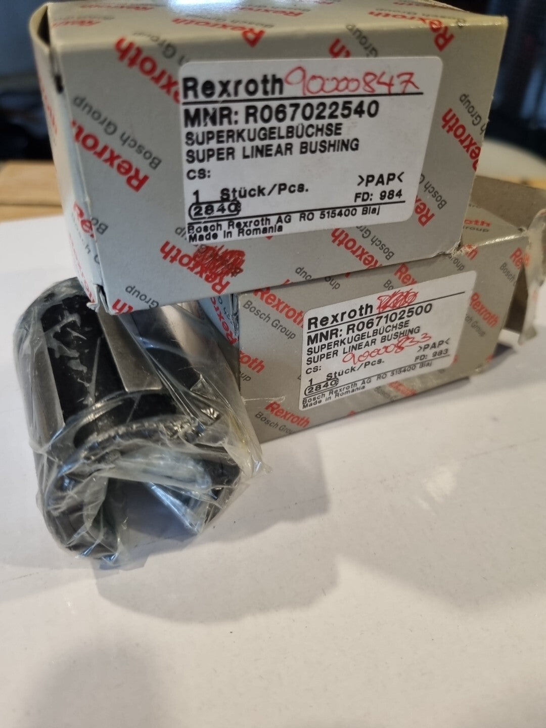 2 x BOSCH REXROTH Linear-kugellager, linear bushing R067102500, new, neu/ovp