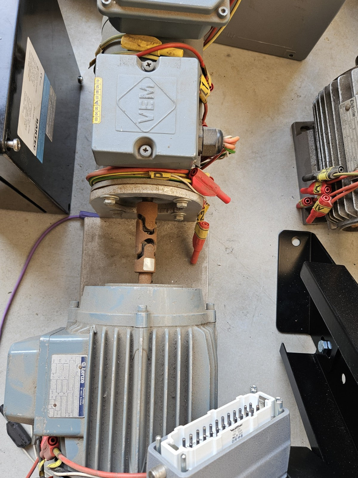 VEM Elektromotor K21R 63 G 2 + LENZE GN43.550.34.035-036 Motor, Fully Working