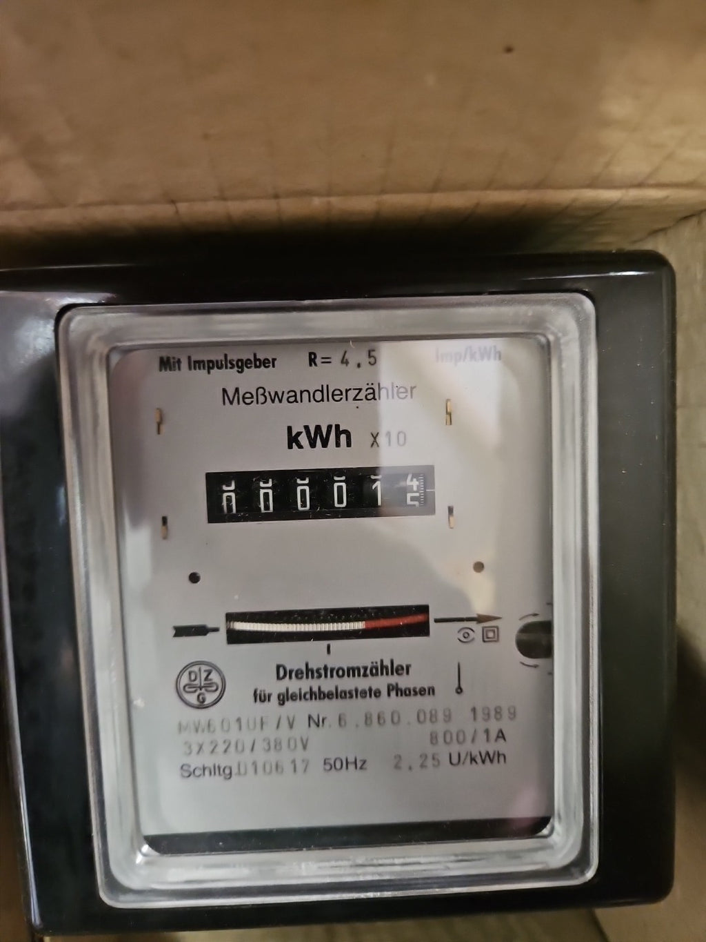 D.Z.G. D10617, Meßwandlerzähler MW601UF/V 1,2 U/KWH, 3x220/380V Neu/OVP,new