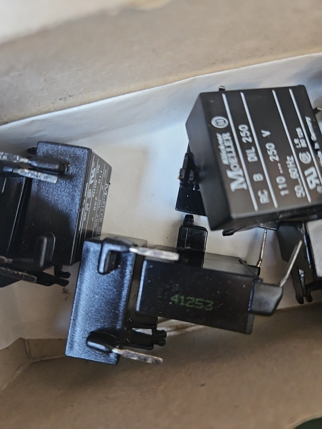 1xKLOECKNER MOELLER RC B DIL 250 RC SUPPRESS0R Löschglied 110-250V Neu New 41253