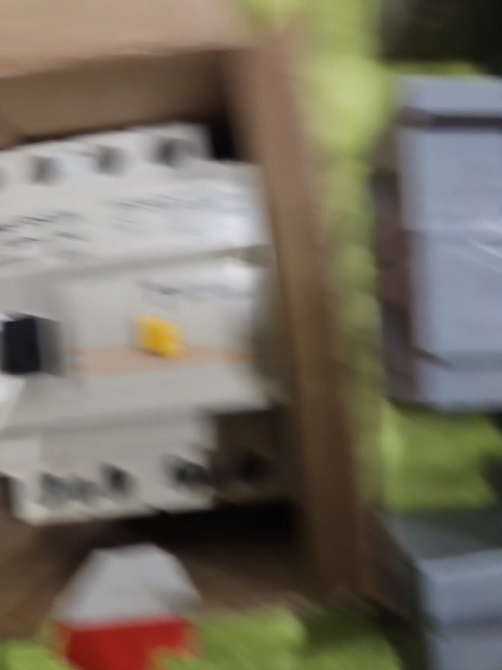 Legrand 816524 FI-Schutzschalter 25A/0,03A  4-polig, 3P+N, Neu/ovp, Industry New