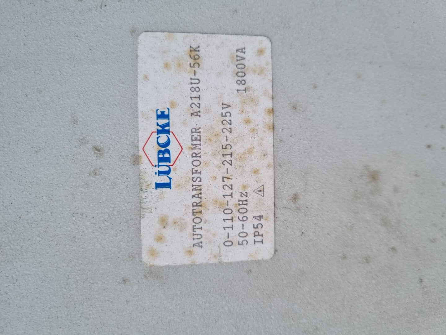 Lübcke Autotransformator A218U-56L, 0-110-127-215-225V,50-60Hz, 1800VA neu/new