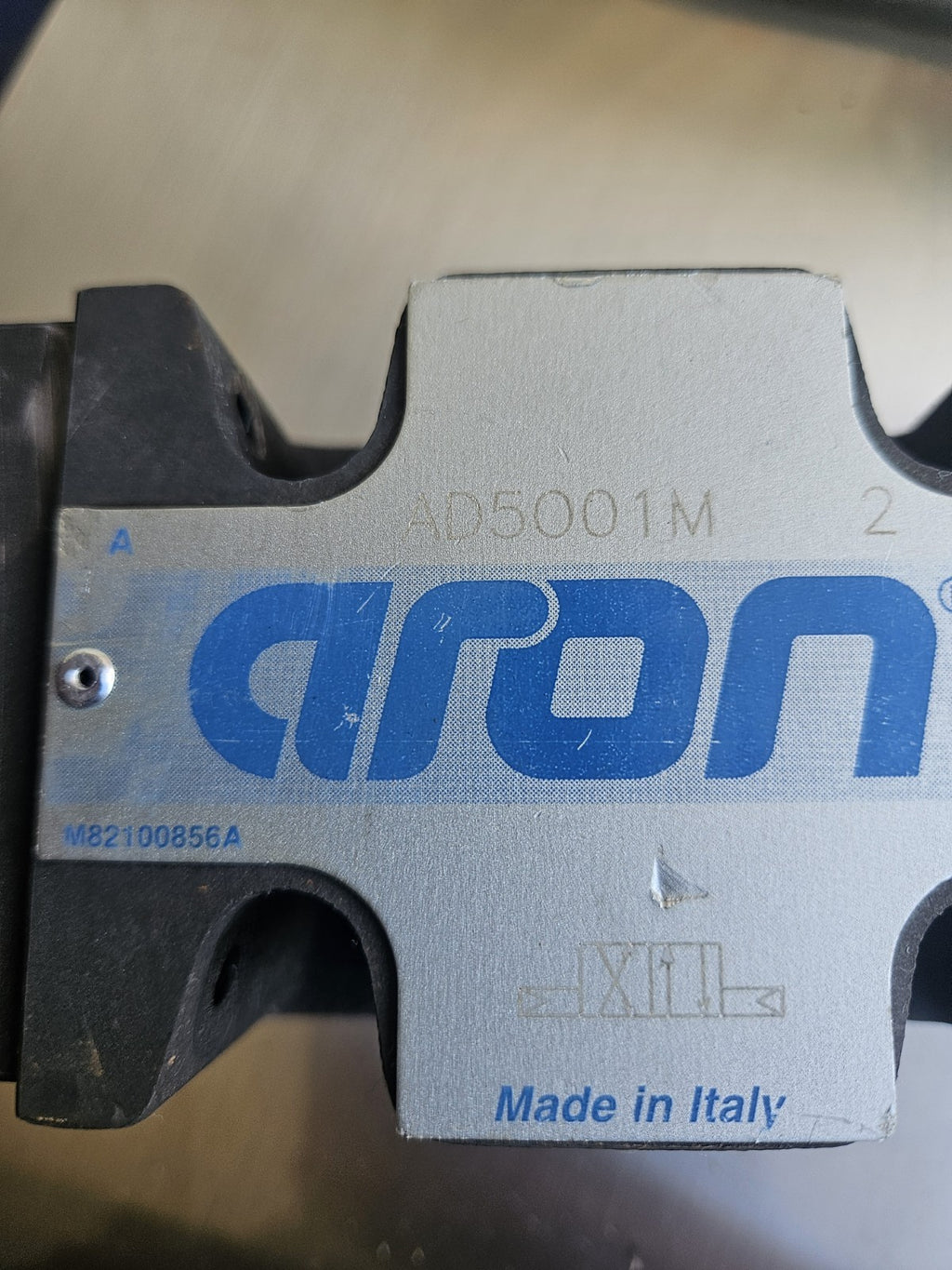 Brevini ARON SpA AD5001M, M82100865A &2x M18.06.0011A  Hydraulik Ventil Block 
