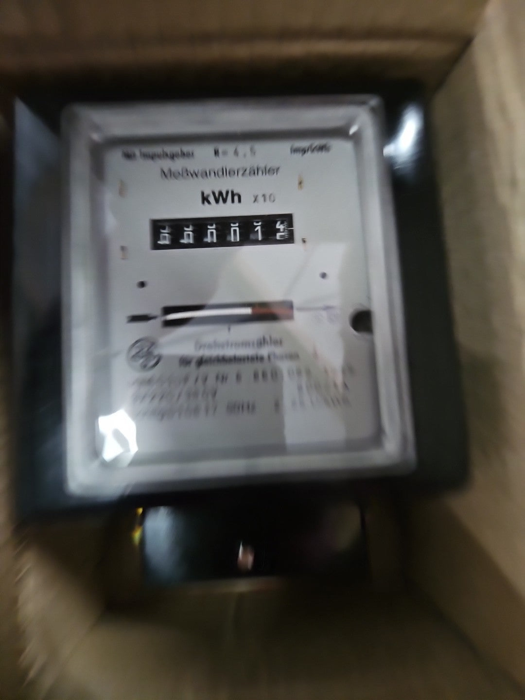 D.Z.G. D10617, Meßwandlerzähler MW601UF/V 1,2 U/KWH, 3x220/380V Neu/OVP,new