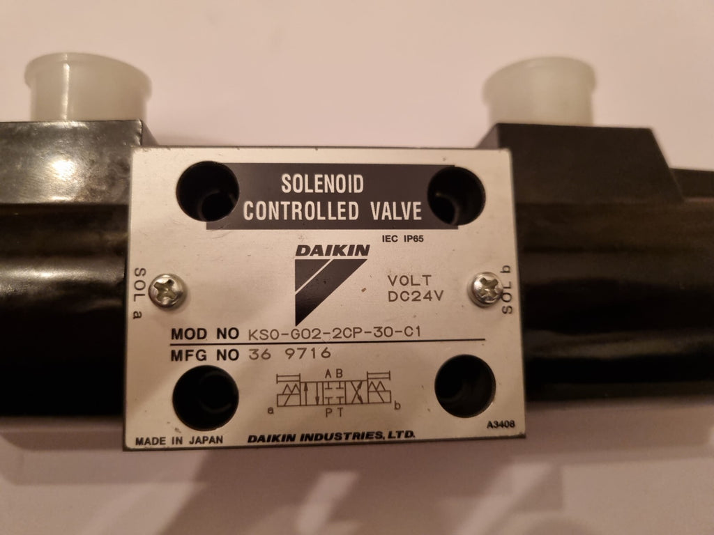 NEW DAIKIN VALVE KS0-G02-2CP-30-01 24VDC Solenoid valve, neu new