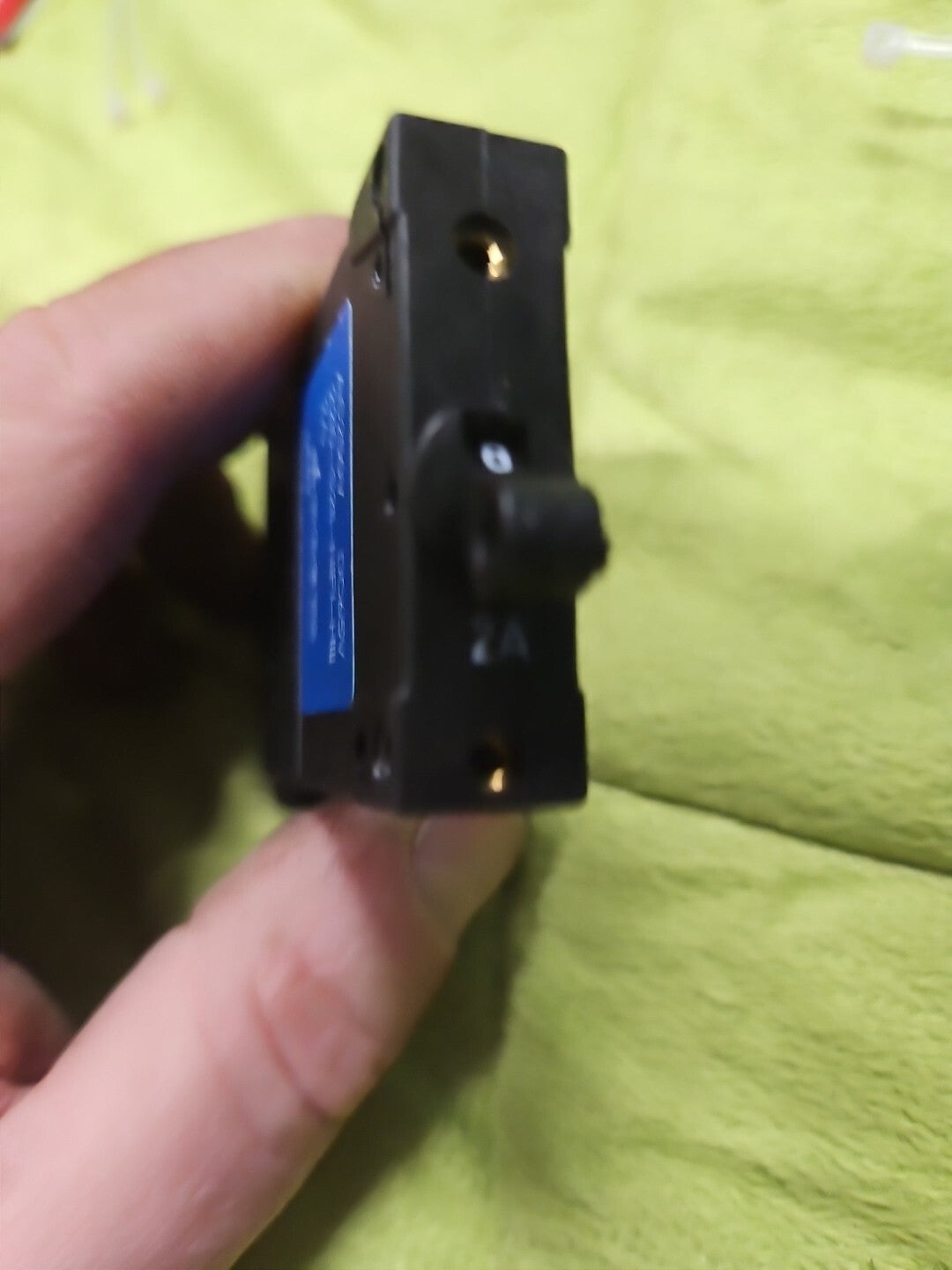 1 x ETA E-T-A Schutzschalter 2210-S211-N1F1-H111 2A Thermischer Schalter Neu,new