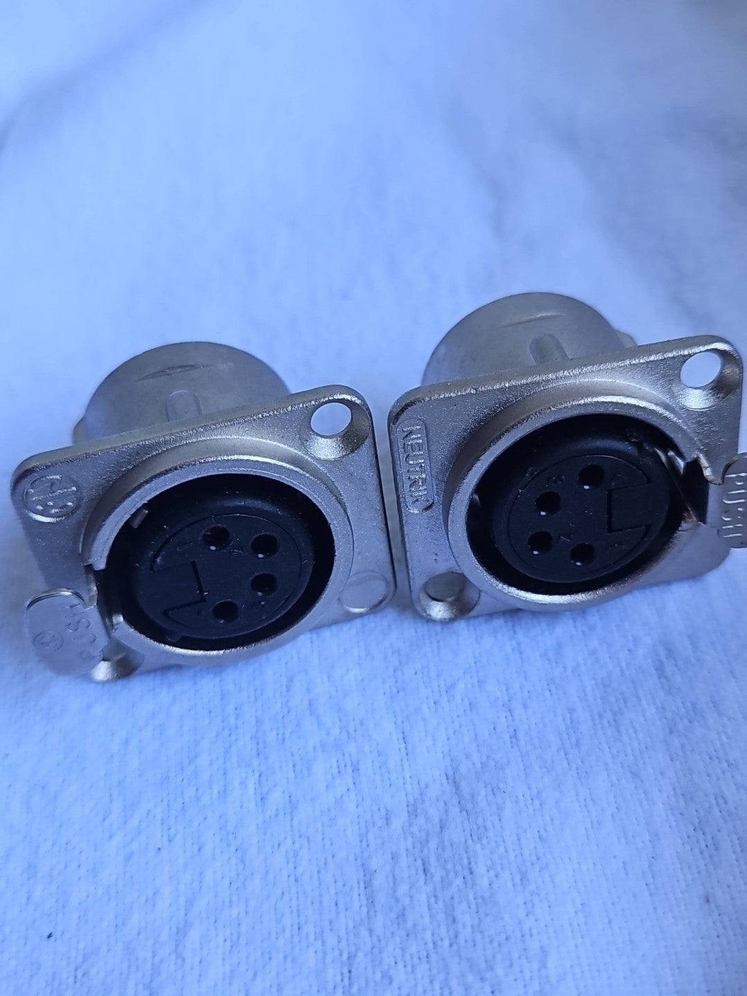 Neutrik NC3FD-L-1 Female XLR D Type Chassis Socket Nickel Neu Unused Discount