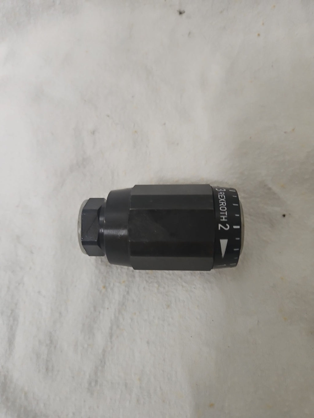 1 x REXROTH R900438885 MG 8 G14/V 20W38 throttle valve UPS New Neu Unused