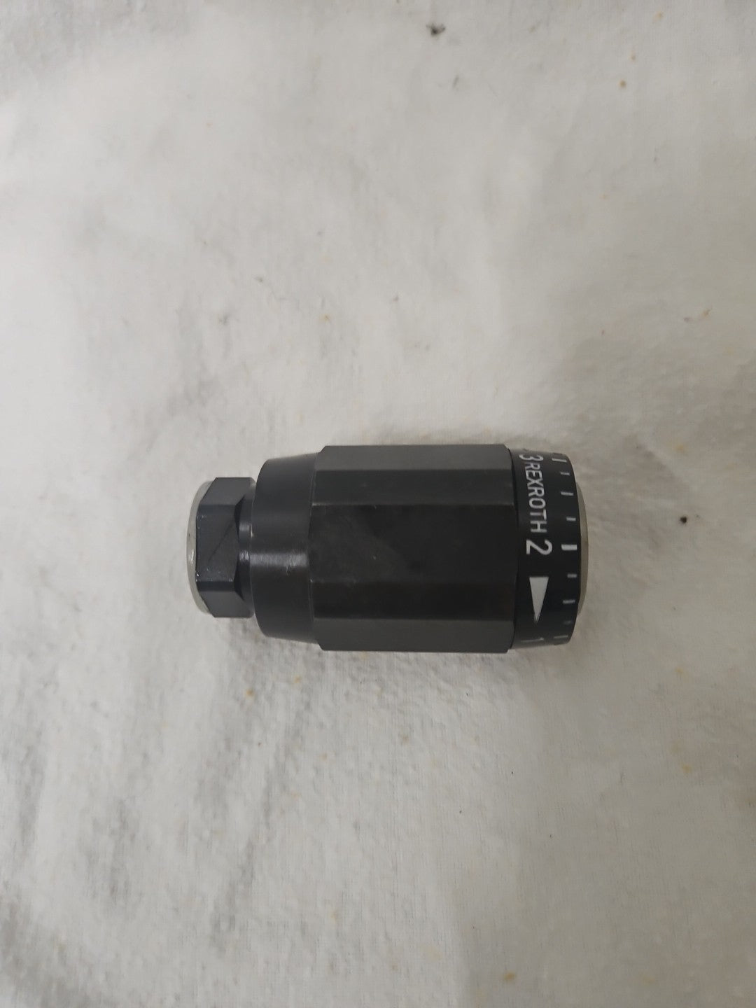 1 x REXROTH R900438885 MG 8 G14/V 20W38 throttle valve UPS New Neu Unused