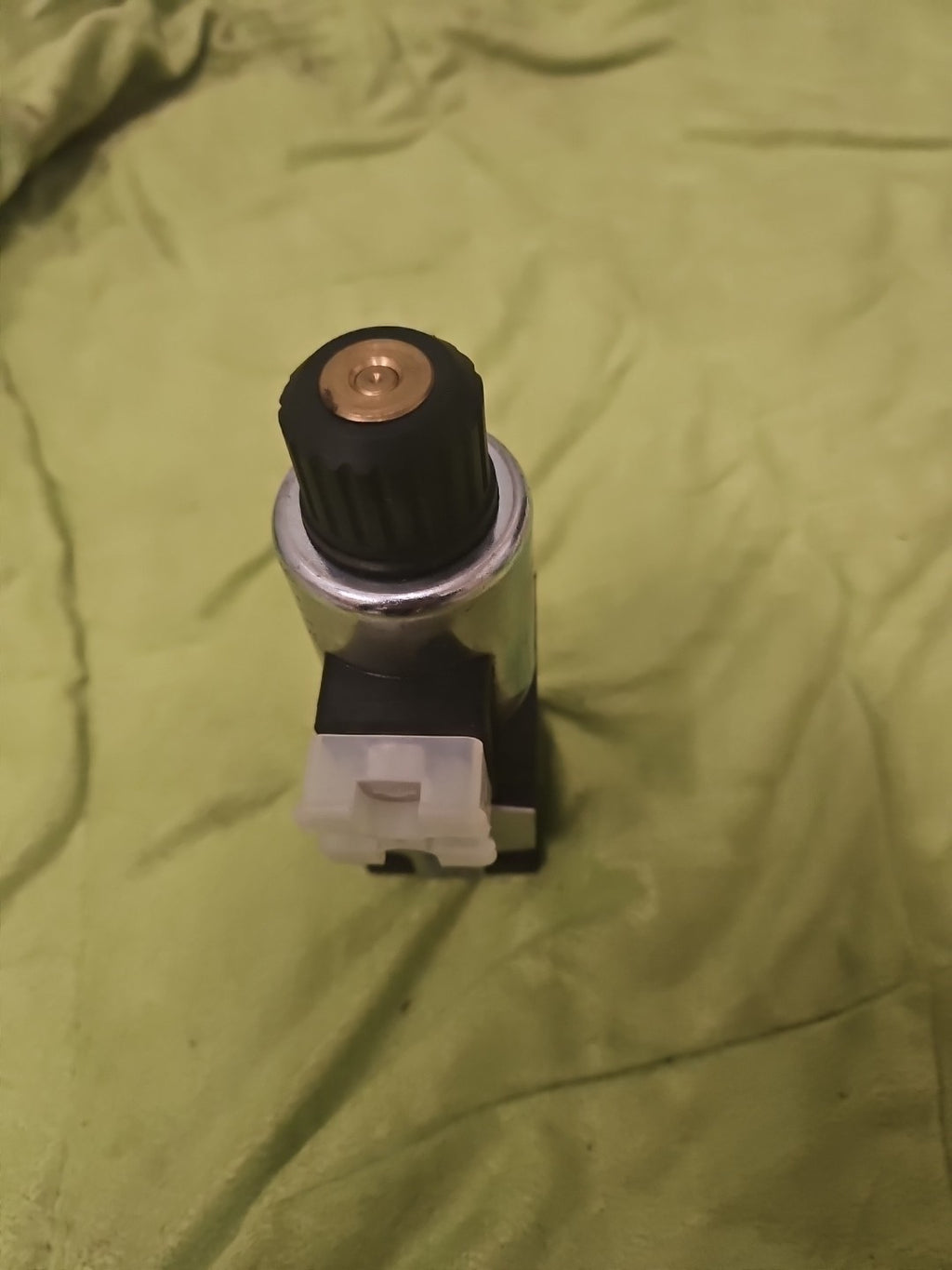 Aron AD3E01E 24V Magnetventil Valve Neu Unused New 19360 worldwide Shipping
