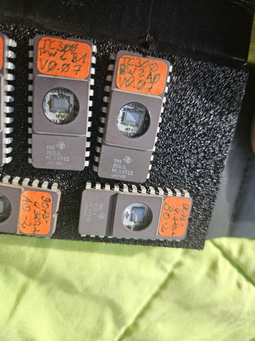 6 x TMS2564JL,64K(8K x 8) EPROM Texas Instruments  CERDIP28 DIC28 Never Used New