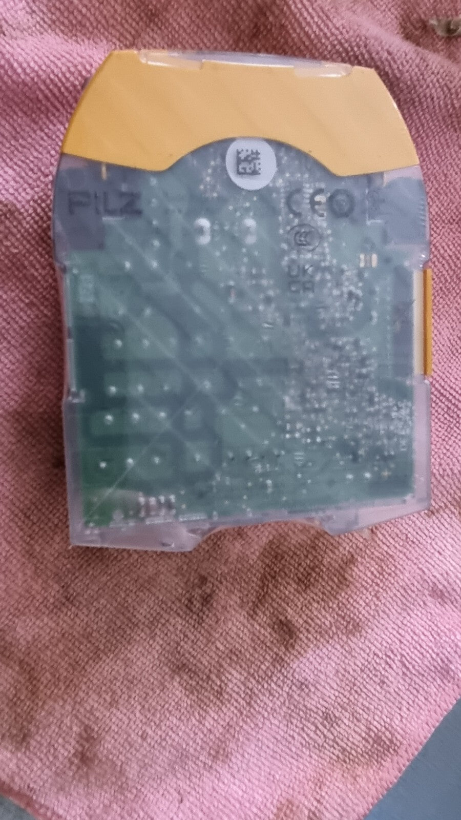 Pilz PNOZ s30 24-240VACDC 2n/o 2n/c Sicherheitsrelais 750330
