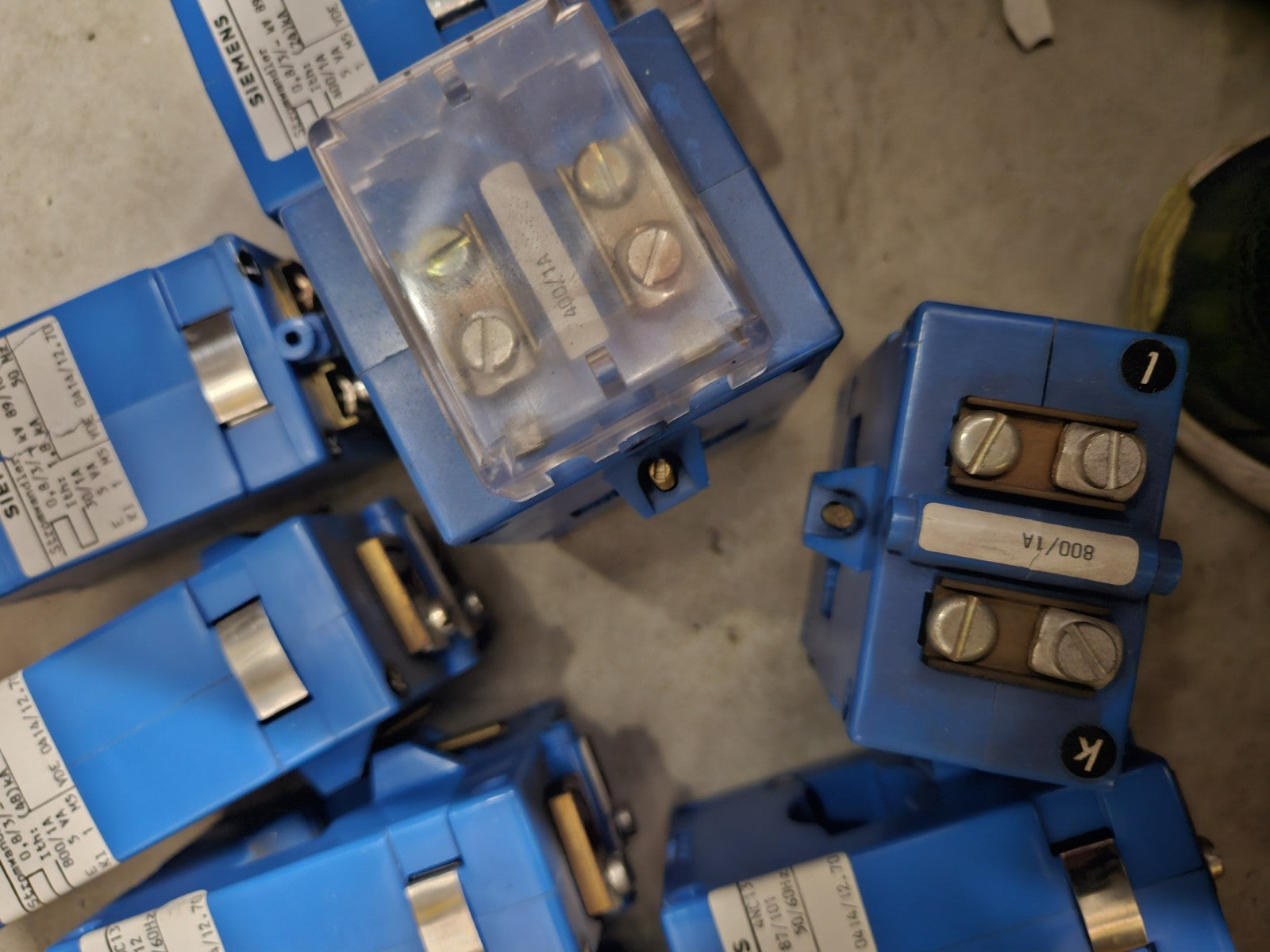 SIEMENS Spannungswandler 4NA11 0,8/3-KV 89/104, 30/1A Aufsteckwandler,Trafo NEU