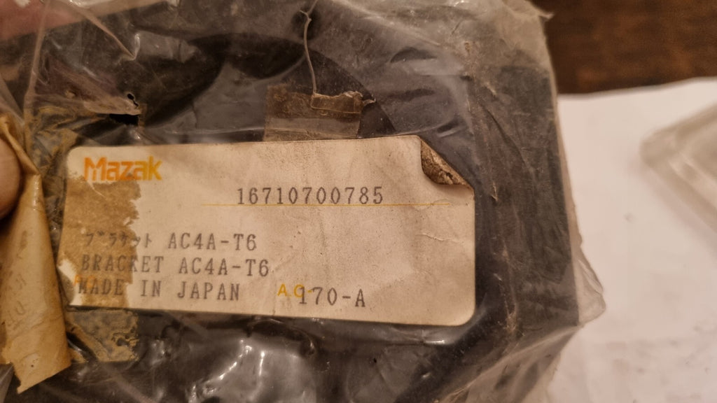 MAZAK BRACKET Drehmaschine Halter AC4A-T6 mazak 16710700785 neu/new
