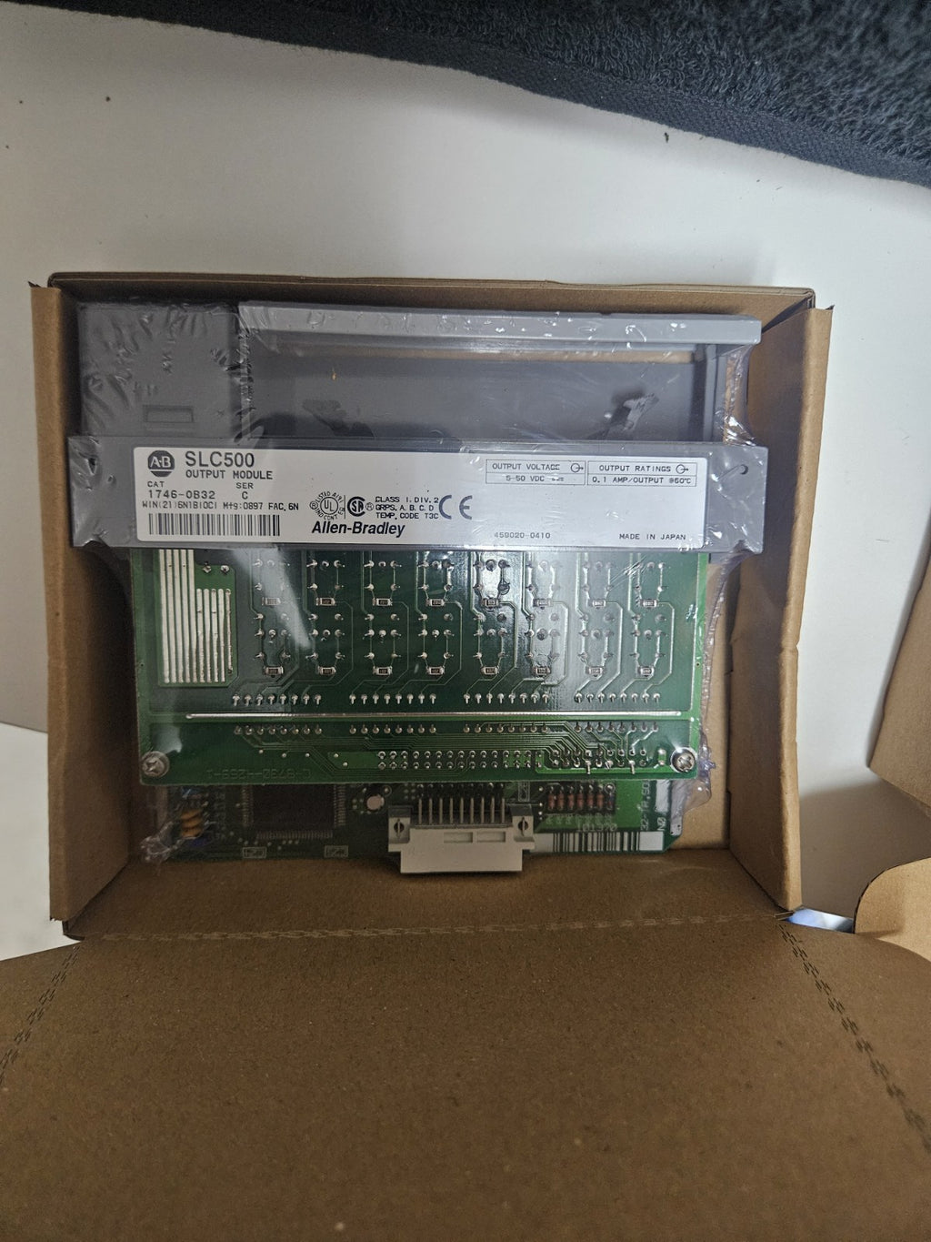 Allen-Bradley SLC 500 Output Module - 1746-OB32, New Unused, Neu in Box, Sealed