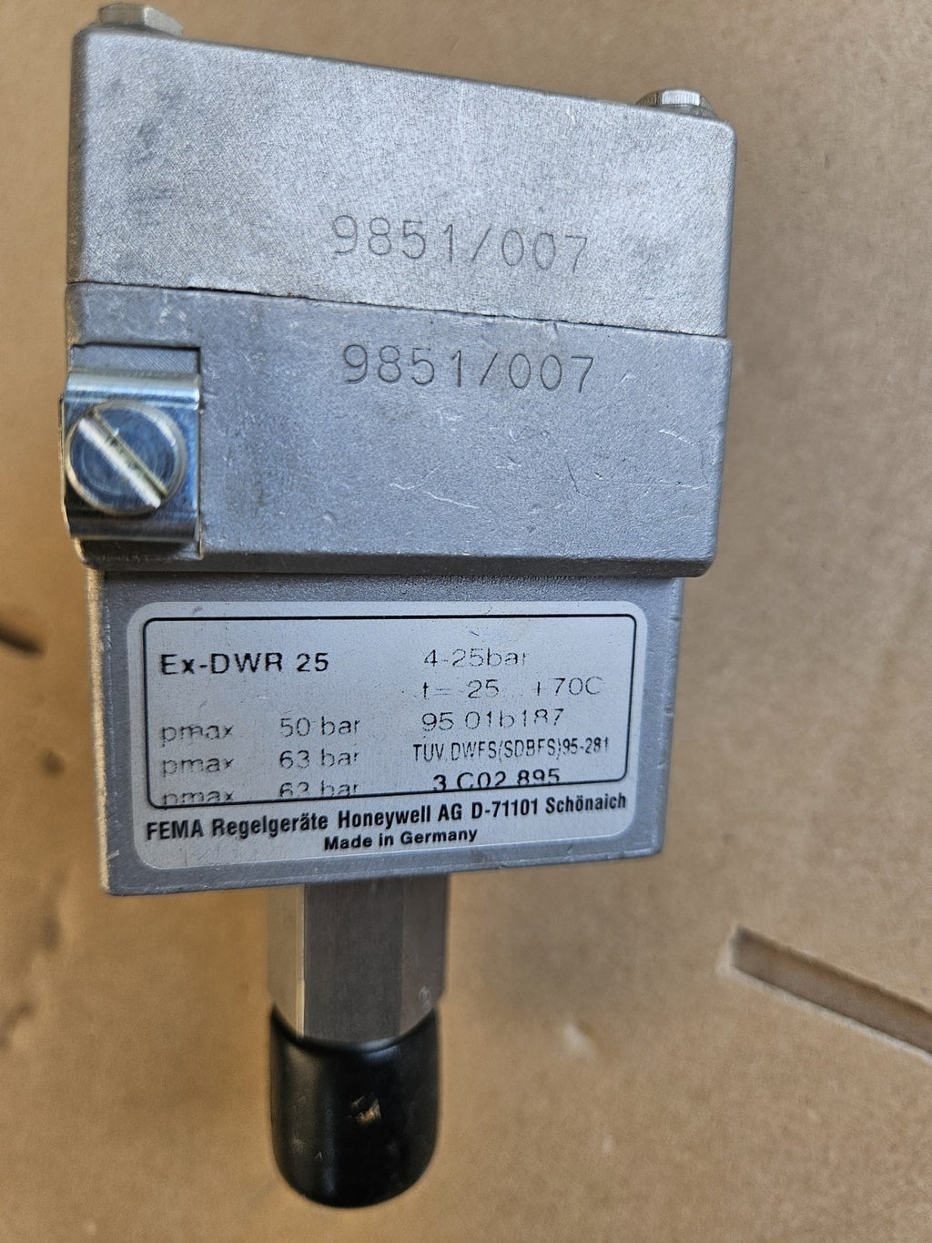 1 x HONEYWELL FEMA EX-DWR25 FIXED PRESSURE SWITCH, 4-25 BAR, Neu Unbenutzt New 