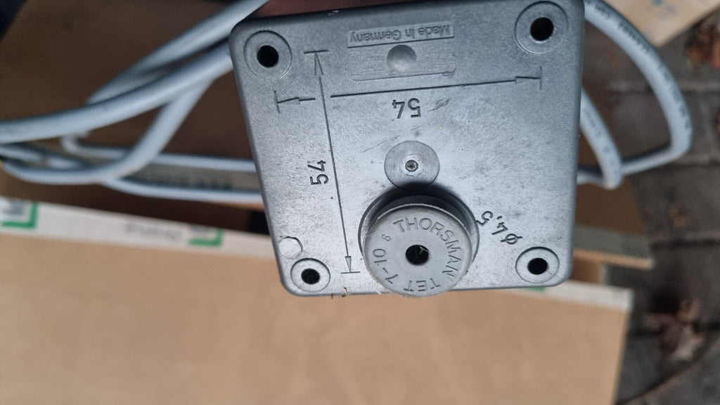NotAus-Schalter Switch Safety Emergency CNC SPS incl. Cable, neu, new old stock