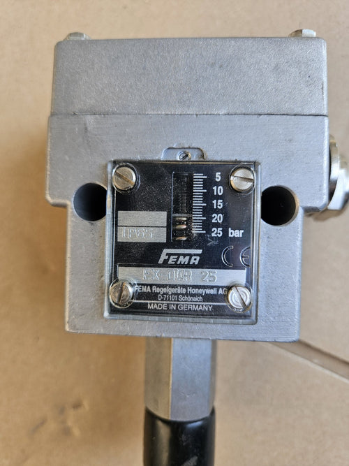 1 x HONEYWELL FEMA EX-DWR25 FIXED PRESSURE SWITCH, 4-25 BAR, Neu Unbenutzt New 