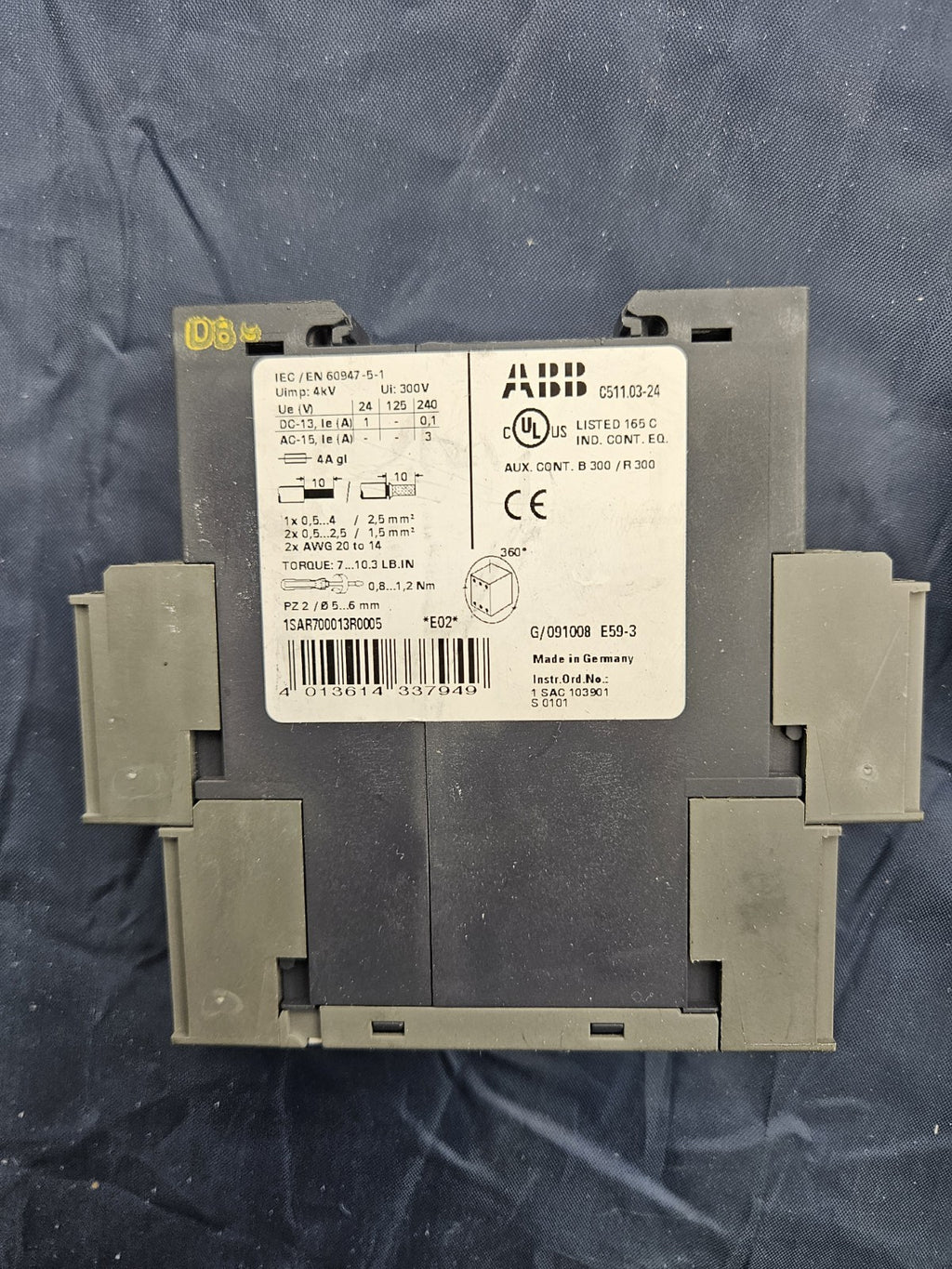ABB Temperaturmonitor 1SAR700013R0005, C511.03-24, PT100 24VCA New/No Box Neu