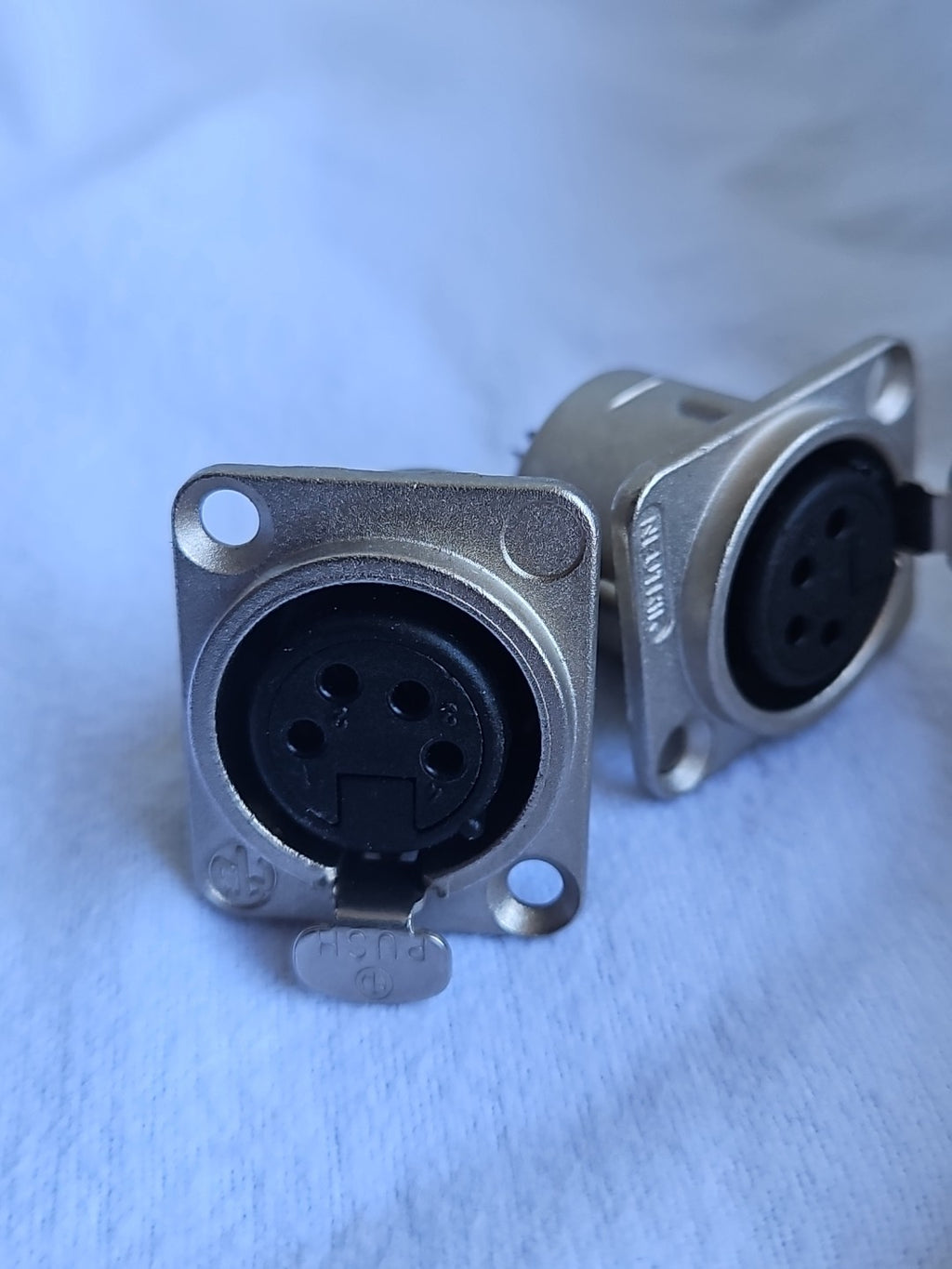 Neutrik NC3FD-L-1 Female XLR D Type Chassis Socket Nickel Neu Unused Discount