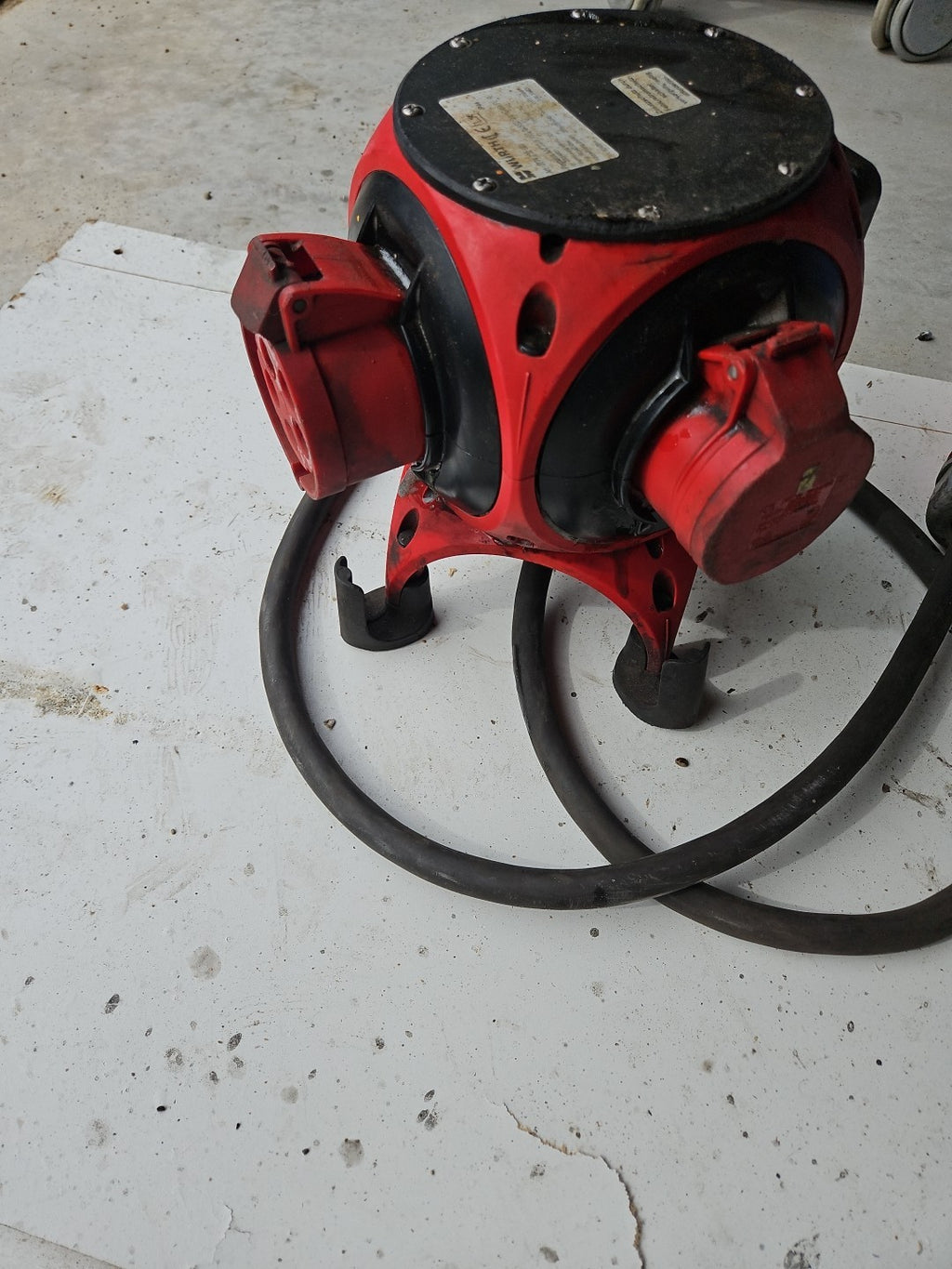 Würth Standverteiler 32A Kunststoff 0774 762 001 Pegasus MV 32/5 16/5 2xSSD Gebr