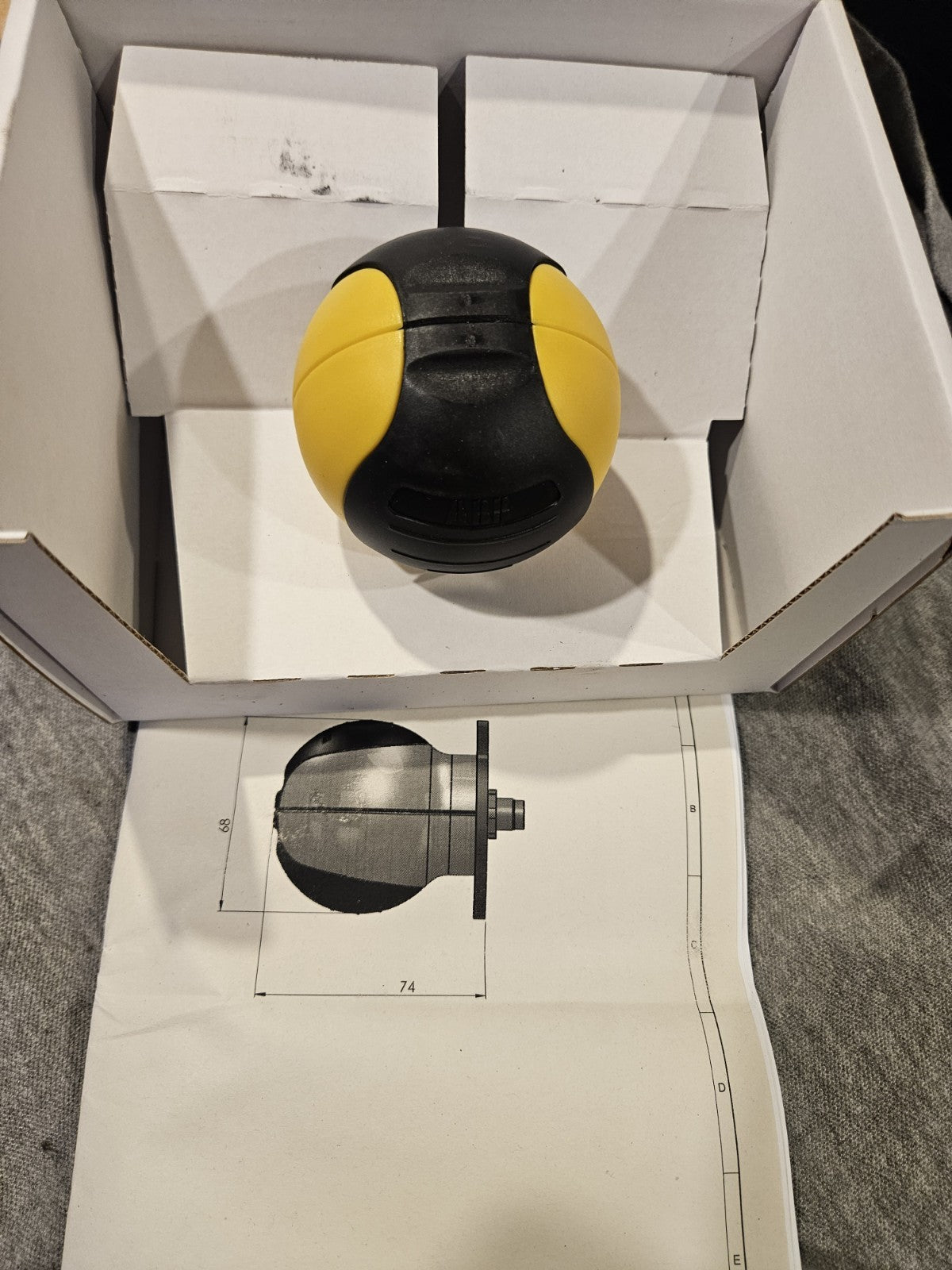 ABB Safeball JSD-TD1-330700 Zustimmschalter 2TLA930005R0000 Safeball New In Box