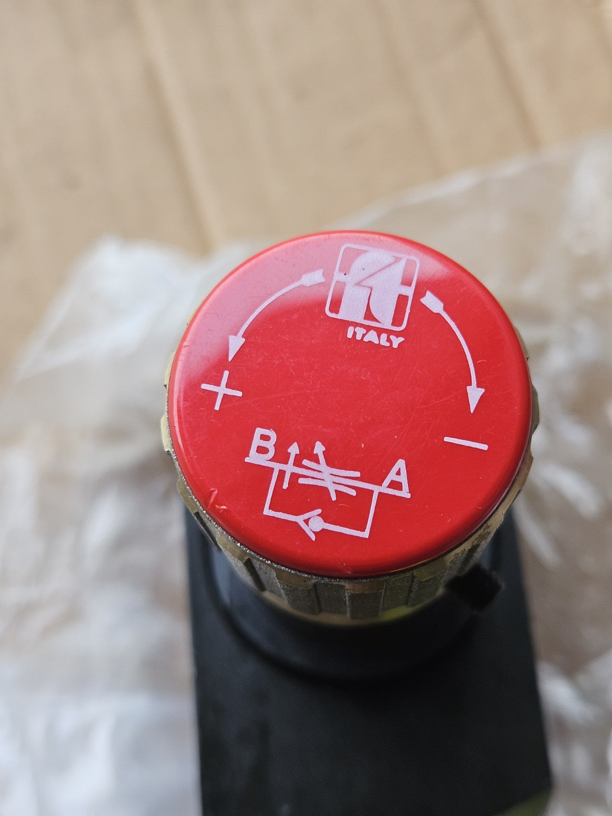 Compensated single-acting flow control valve TOGNELLA FT277/2-14 Ventil 320 Bar 
