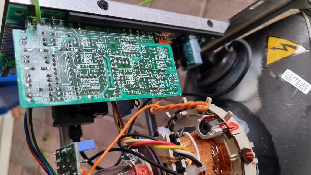 Cybelec CNC Monitor Chassis VTM GM24-125GH, M23B00D15GH1C brandnew worldwide beu