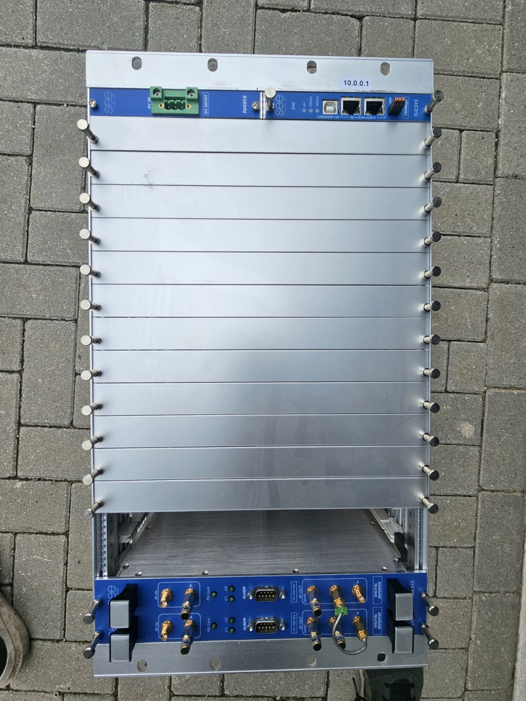 SEE Telecom TUCSYS Modular Digital Repeater System Base Chassis, KP21611000 /B-M