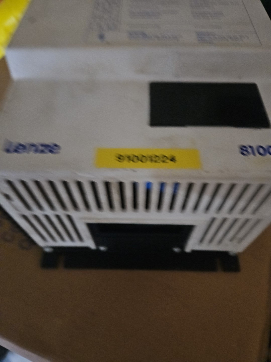 Lenze 8102 E.3A.11 Frequenzumrichter 8100 frequency inverter like new, wie neu!!
