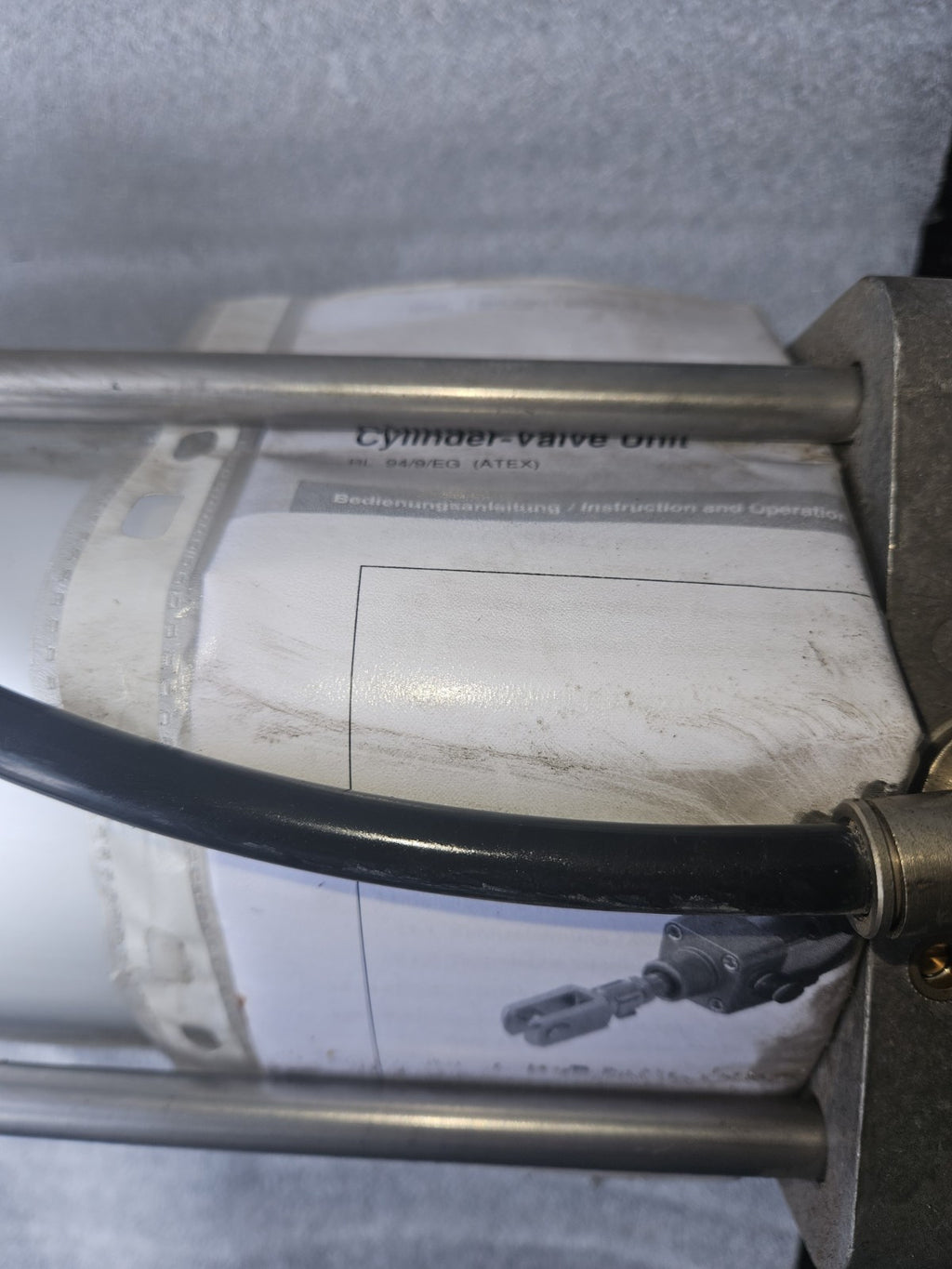 1 x New, unused Rexroth HYDRAULIC Cylinder 10barMNR: R480154191, Ø125, Hub 400